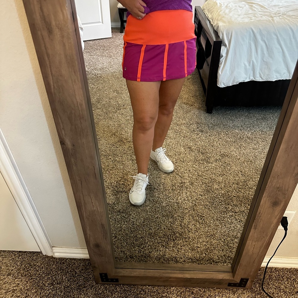 Tennis skirt Hot Coral and Festive fuschia by FILA.